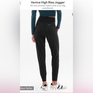 Athleta Venice Jogger Medium Black Like New!